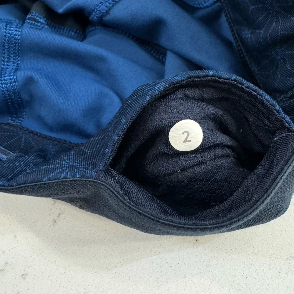 Lululemon athletica ~What The Sport / 4”Short Full   Size 2 Sashiko Print